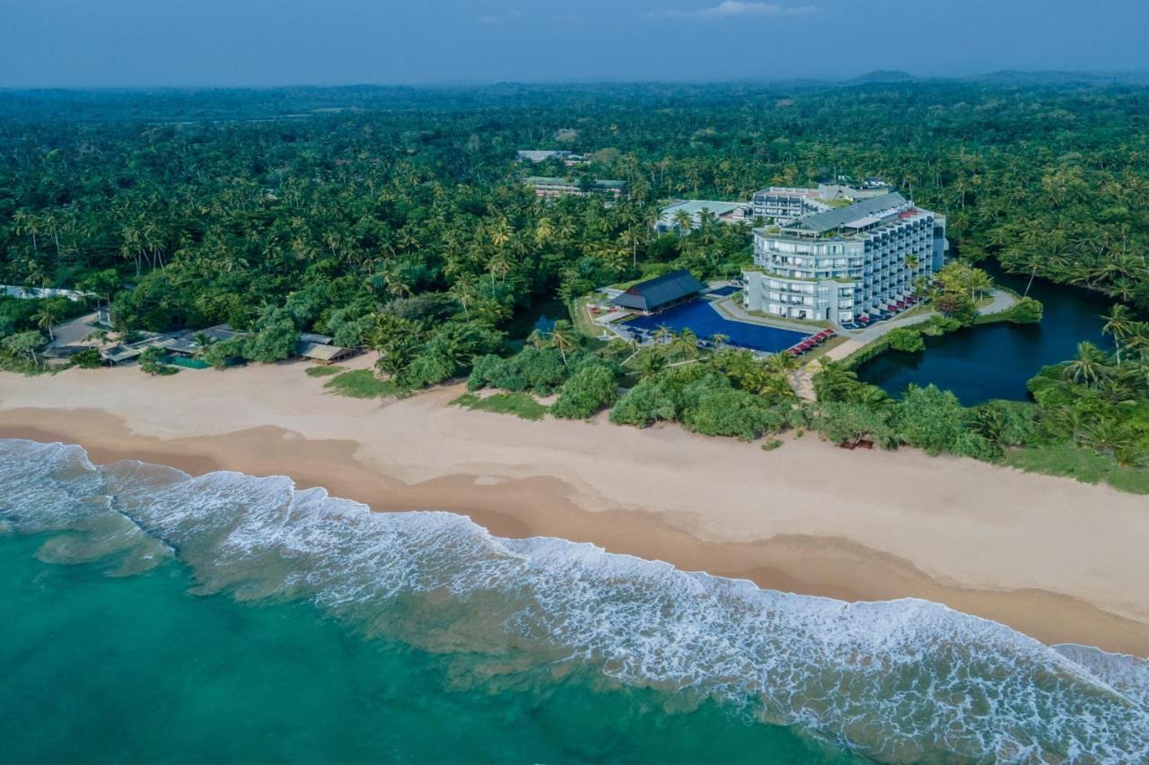 Sheraton Kosgoda Turtle Beach Resort Exterior photo