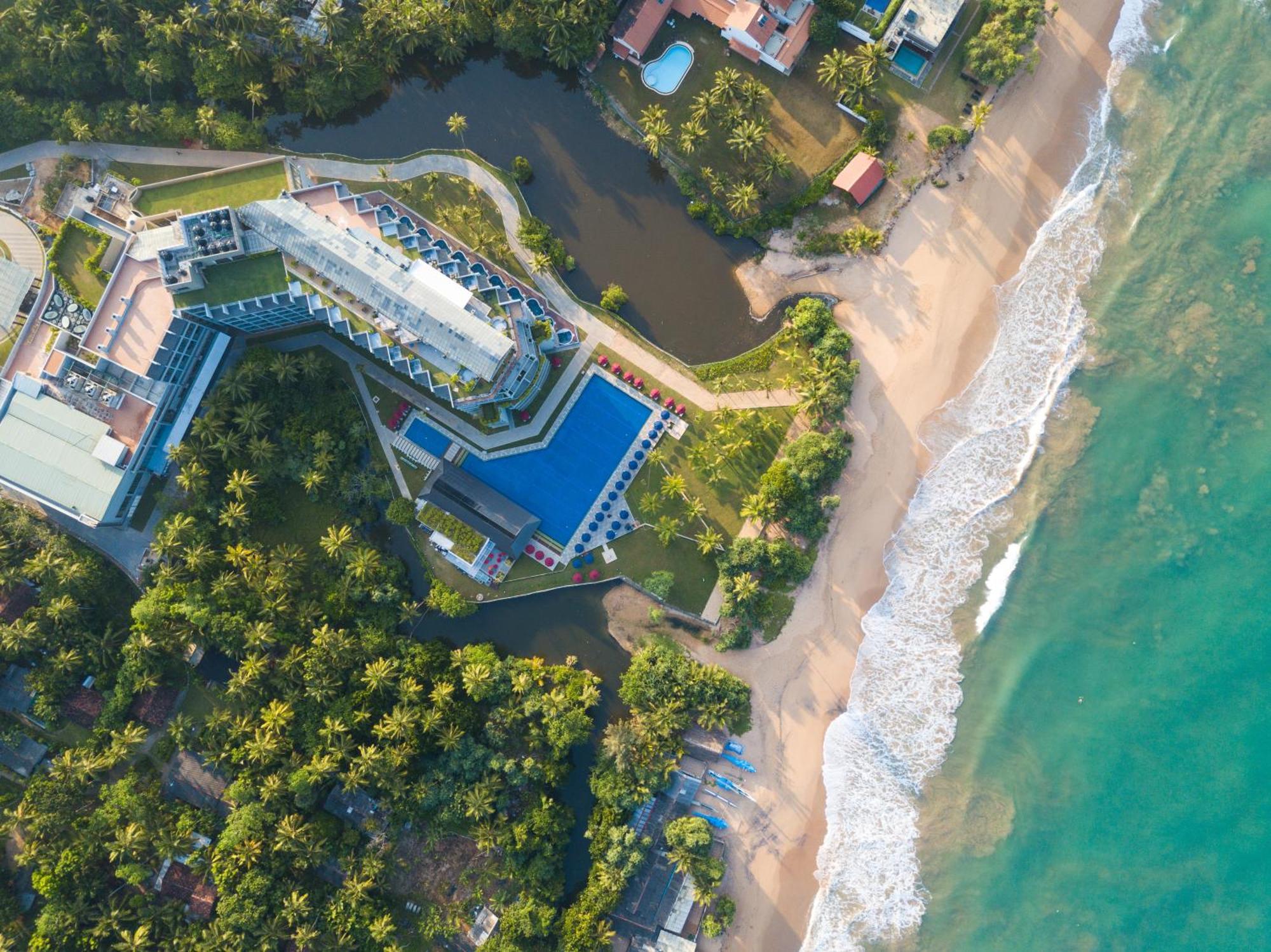 Sheraton Kosgoda Turtle Beach Resort Exterior photo